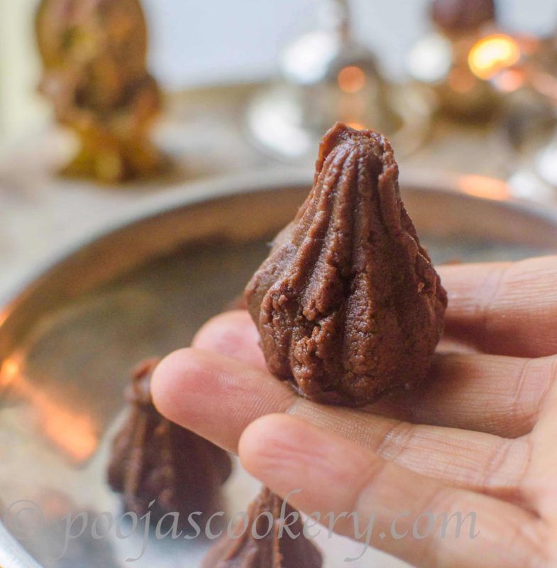 Instant Cocoa Modak / Indian Sweet