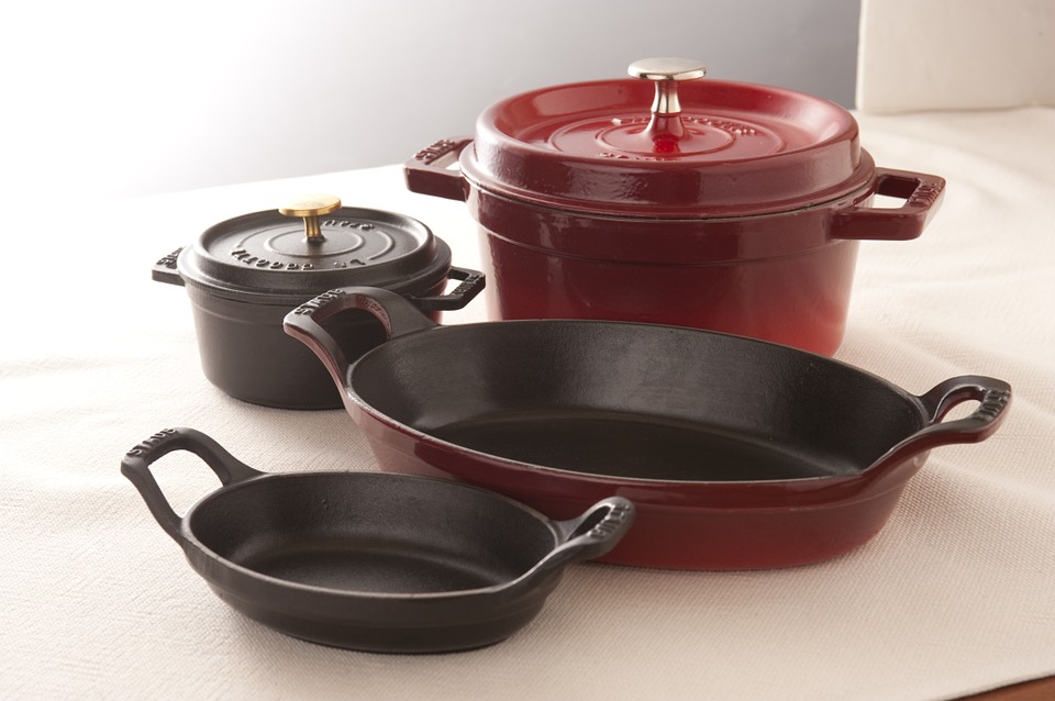 Ceramic Cookware Vs. Stainless Steel: Which One is Better?