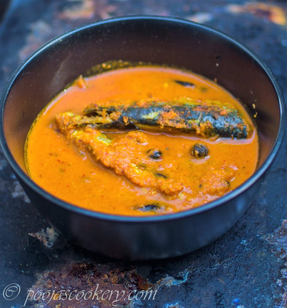 Goan-Style-Tallyanche-Hooman-Sardine-Curry