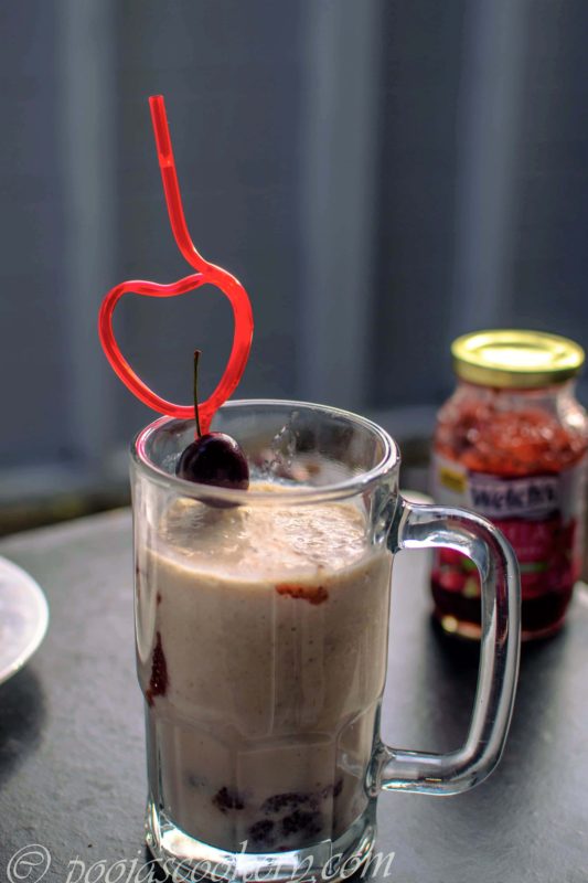 Delicious-Banana-Chia-Smoothie