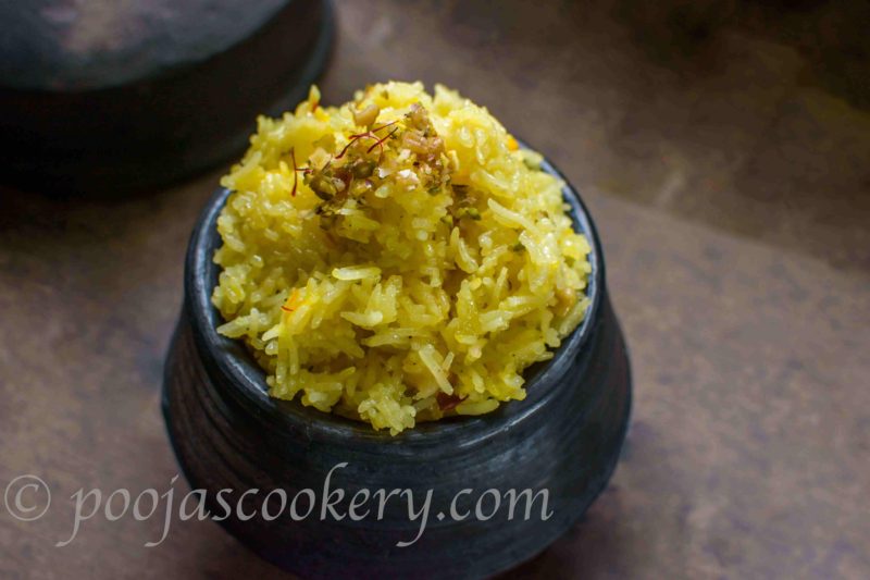Indian Dessert Sakhar bhat / Kesar bhat