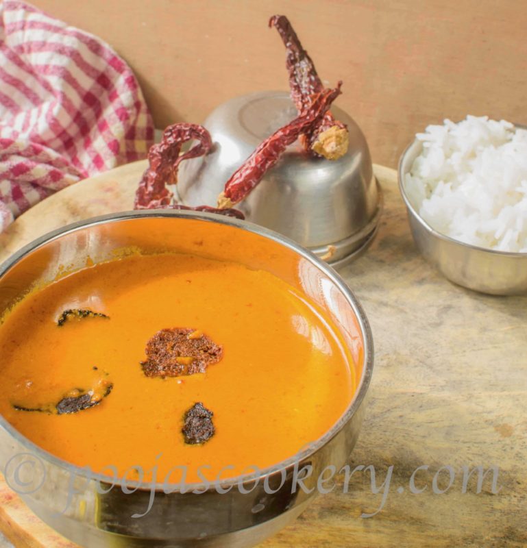 Vadyancho Ross / Ash gourd Chips Curry