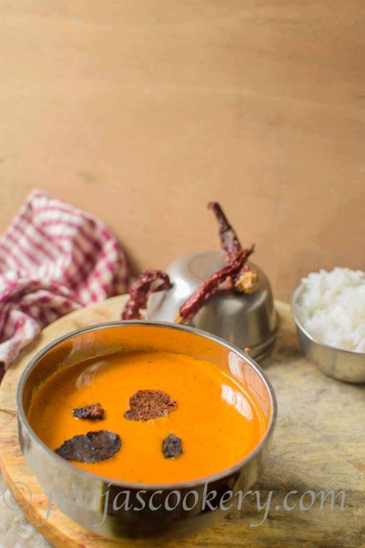 Vadyancho Ross / Ash gourd Chips Curry