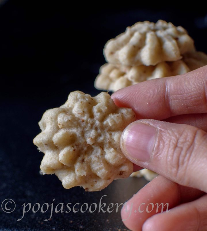 Eggless Cumin Cookies / Jeera Biscuit Recipe