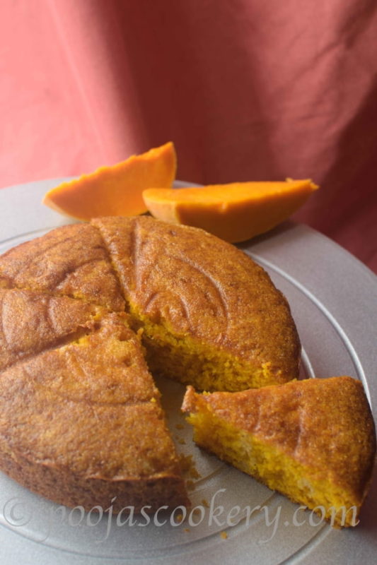 Rawa Mango Cake / Eggless Mango Sooji Cake